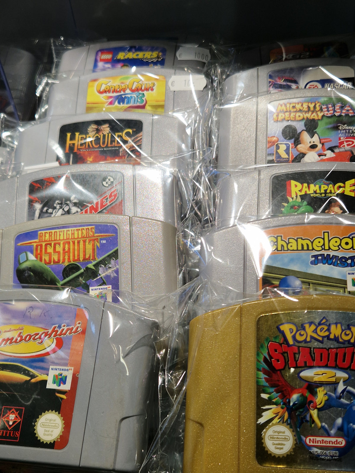 Sammlung von Nintendo 64 Retro Spielen bei Memory Lane Games in Rhauderfehn.