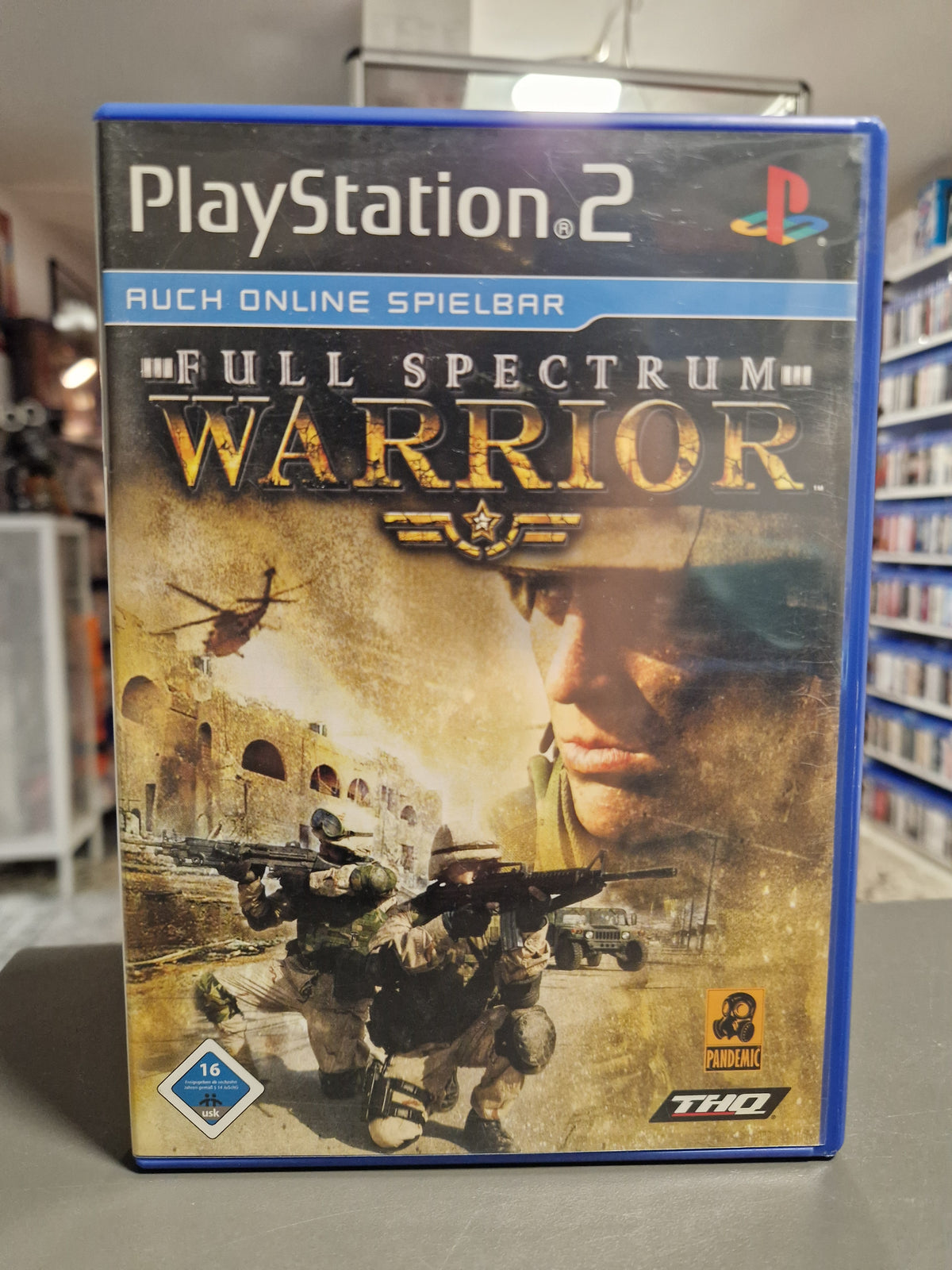 Vorderseite der PS2 Hülle von Full Spectrum Warrior von THQ.