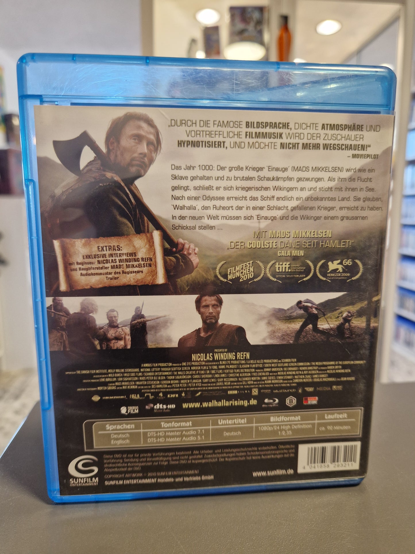 Rückseite der Blu-ray Hülle mit Filminfos und dem Uncut-Hinweis.