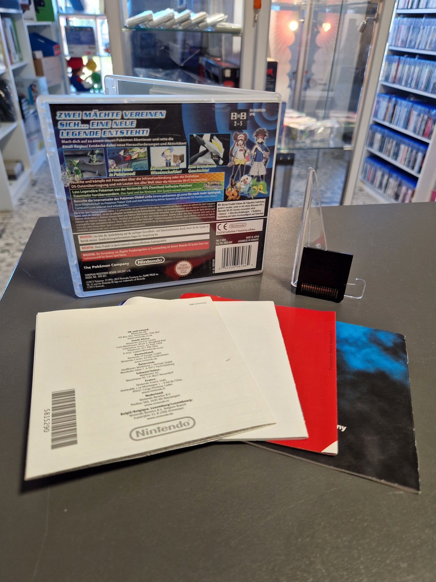 Pokémon Schwarze Edition 2 Nintendo DS | CIB | guter Zustand | kleine Beschädigung am Cover | Memory Lane