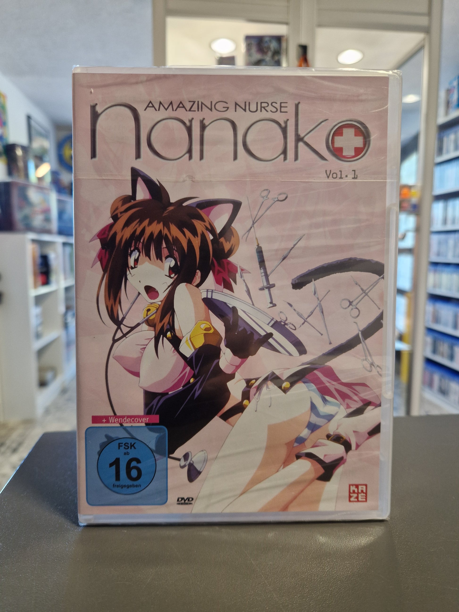 DVD-Cover von „Amazing Nurse Nanako Vol. 1“ mit der Hauptfigur Nanako in Krankenschwester-Uniform.