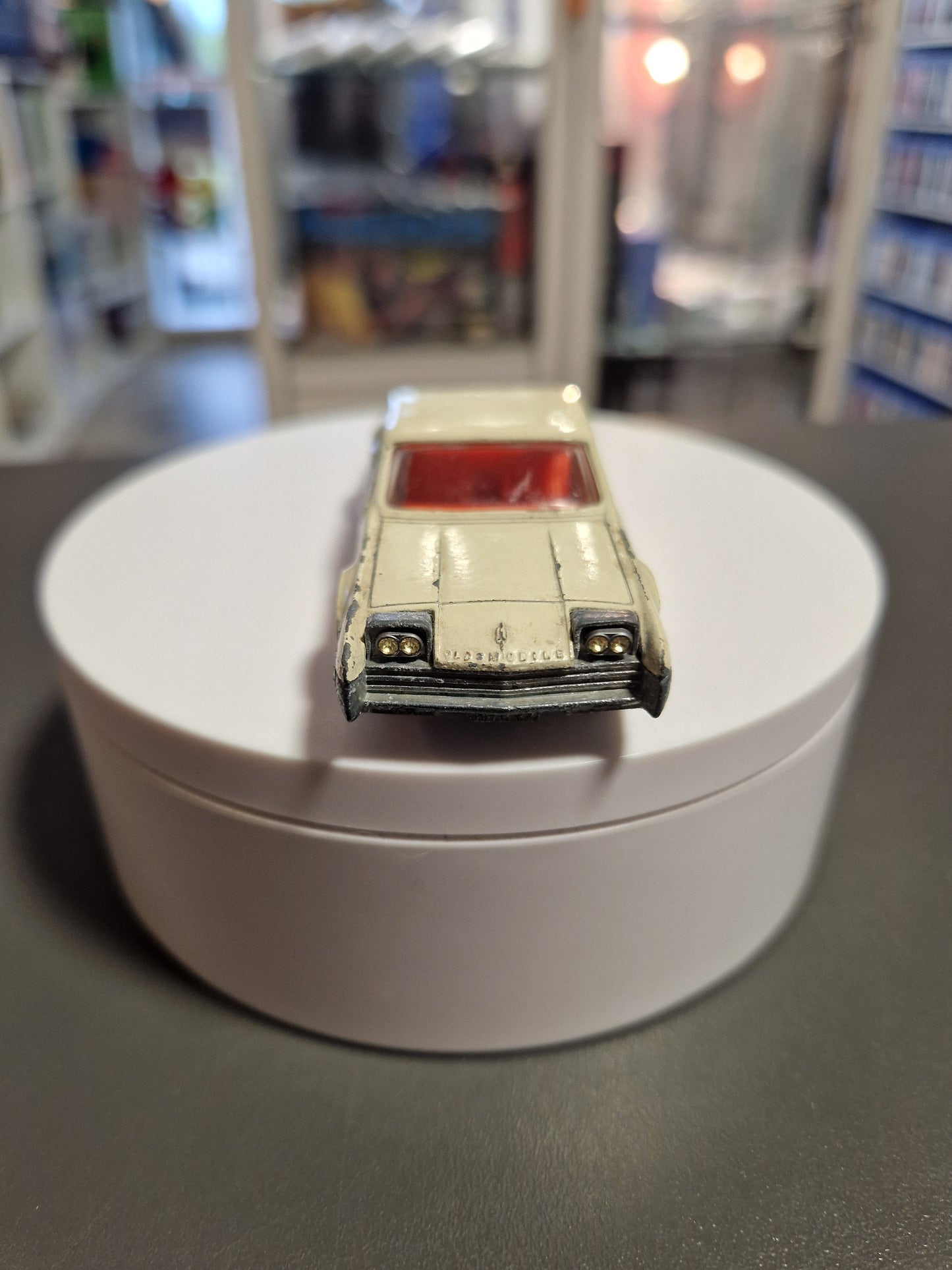 Siku V 267 Oldsmobile Toronado | Vintage Modellauto | Made in Germany | Weiß/Creme