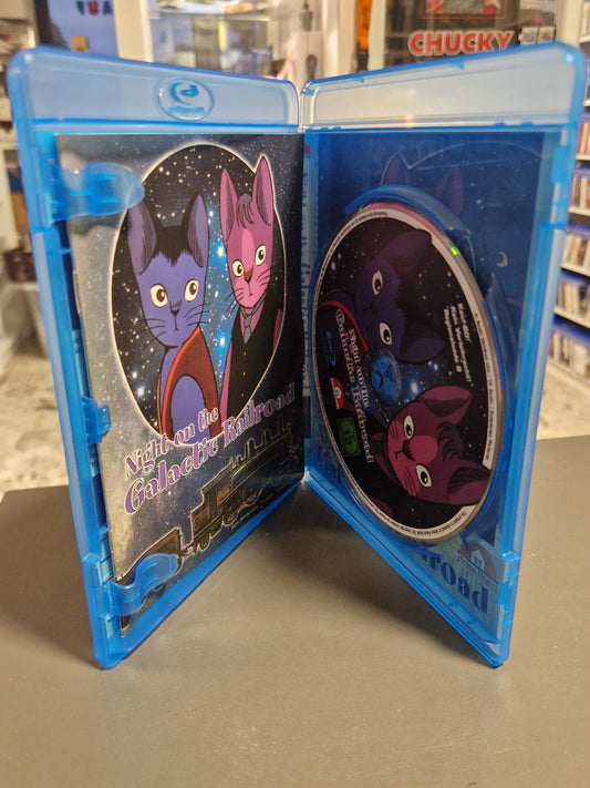 Geöffnete Blu-ray Hülle von Night on the Galactic Railroad mit Disc und Booklet.