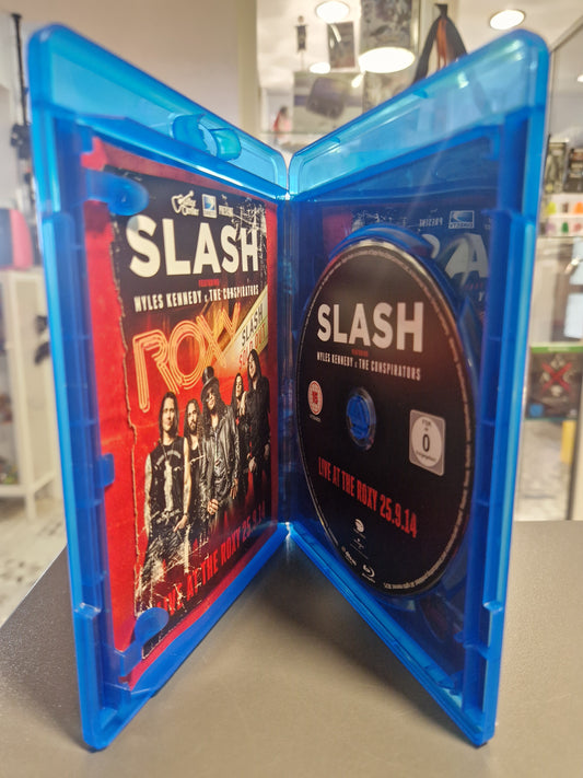 Geöffnete Blu-ray Hülle von Slash Live at the Roxy mit Blick auf die schwarze, kratzerfreie Disc.