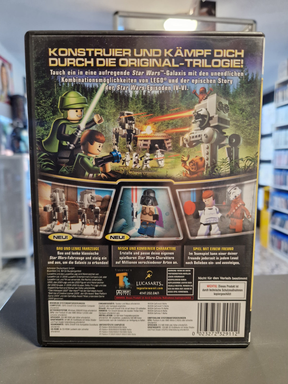 Rückseite der PC Hülle von LEGO Star Wars II mit Barcode 0023272329112