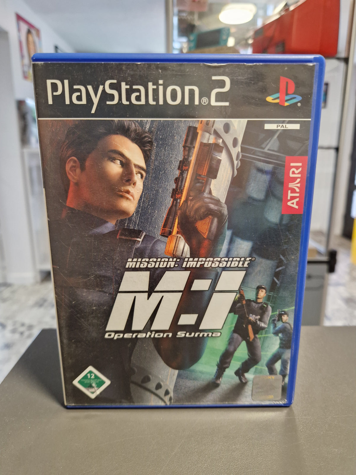 Vorderseite der PS2 Hülle von Mission Impossible Operation Surma von Atari.