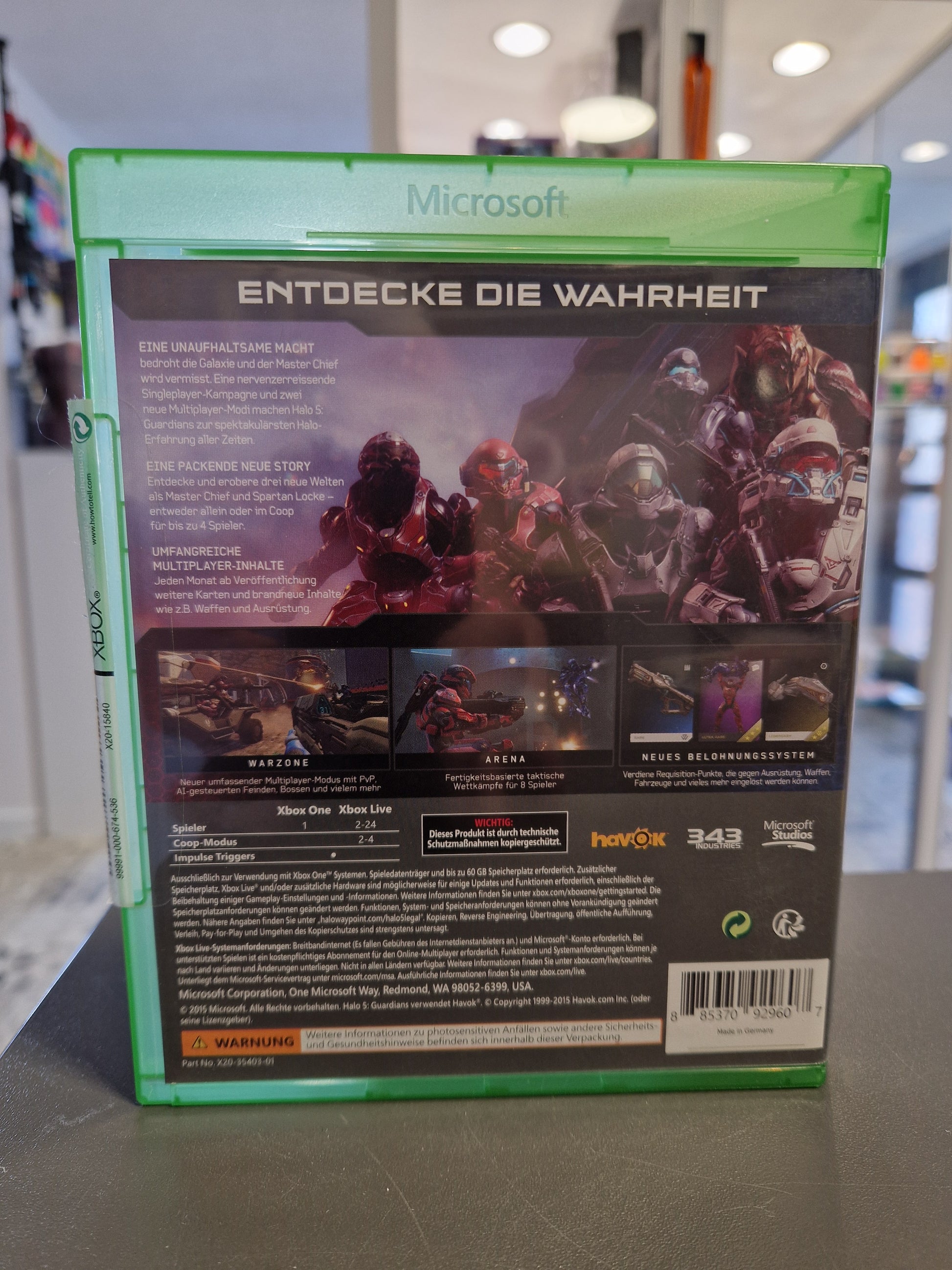 Detailansicht der makellosen Halo 5 Guardians Disc für Xbox One