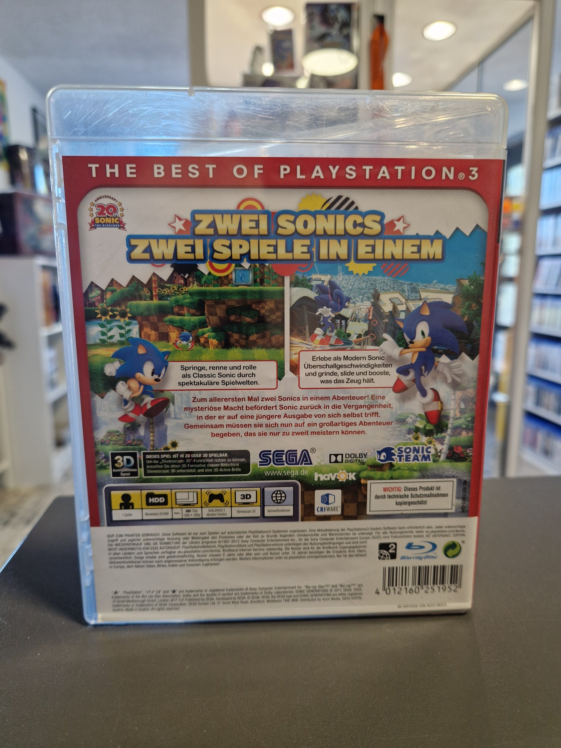Rückseite der Sonic Generations Essentials Hülle mit Details zu Levels und Gameplay-Features.