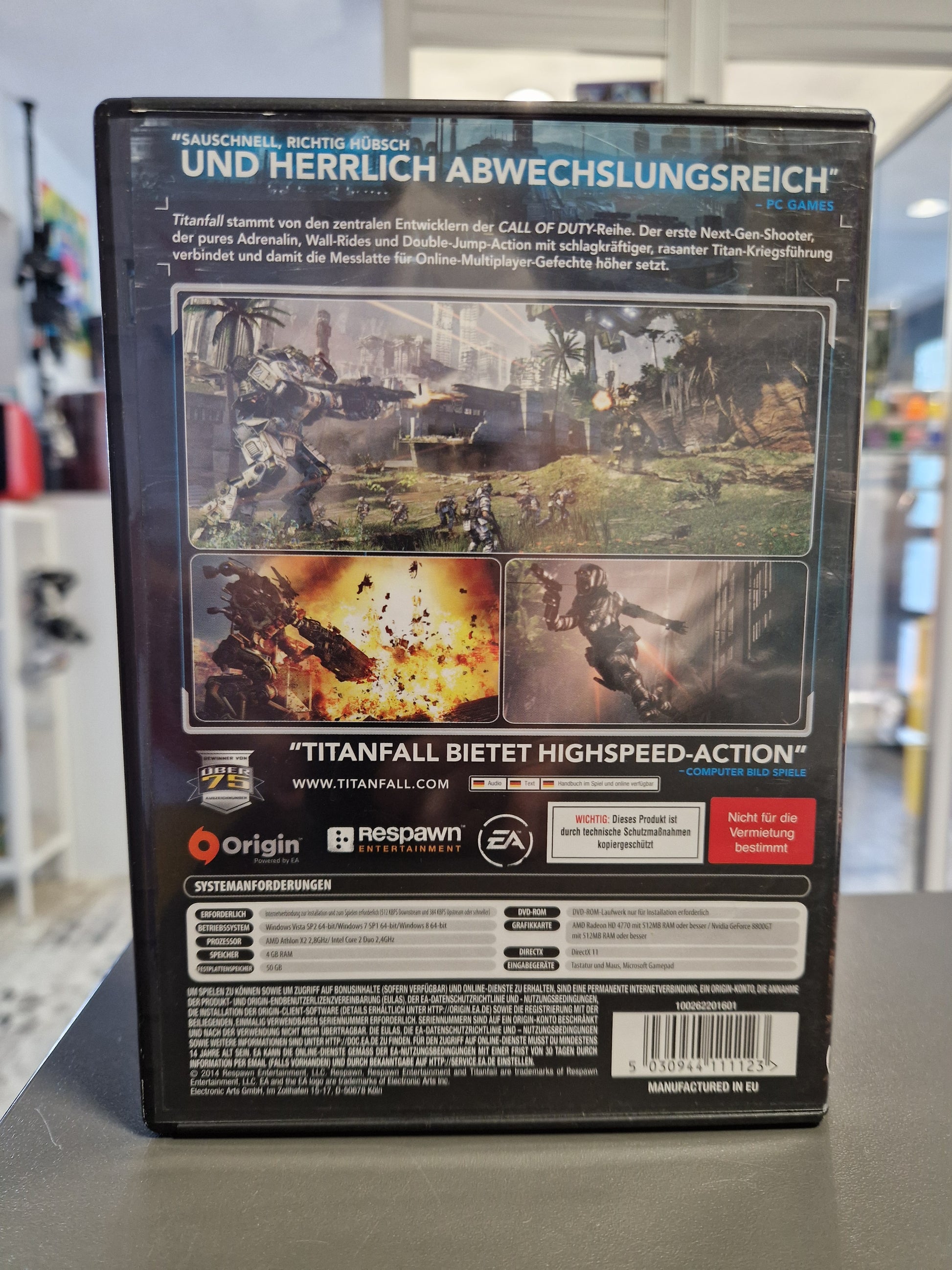 Rückseite der Hülle mit Spielinfos und den Systemanforderungen für Windows.
