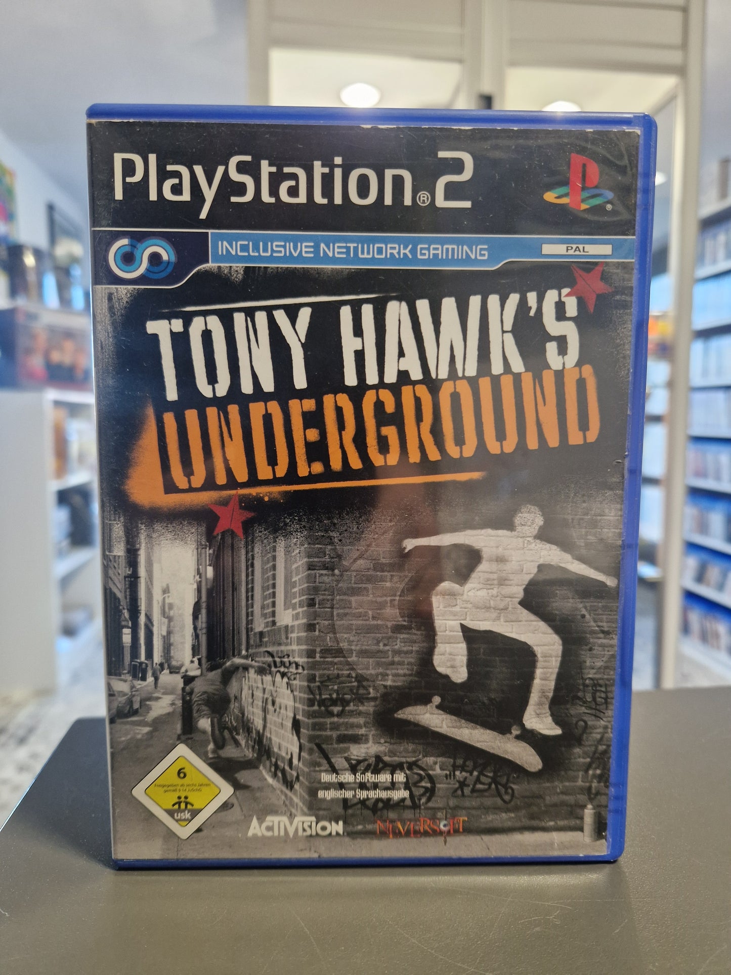 Original-Cover von Tony Hawk's Underground für die PlayStation 2 (PS2) im gebrauchten Zustand bei Memory Lane Rhauderfehn.
