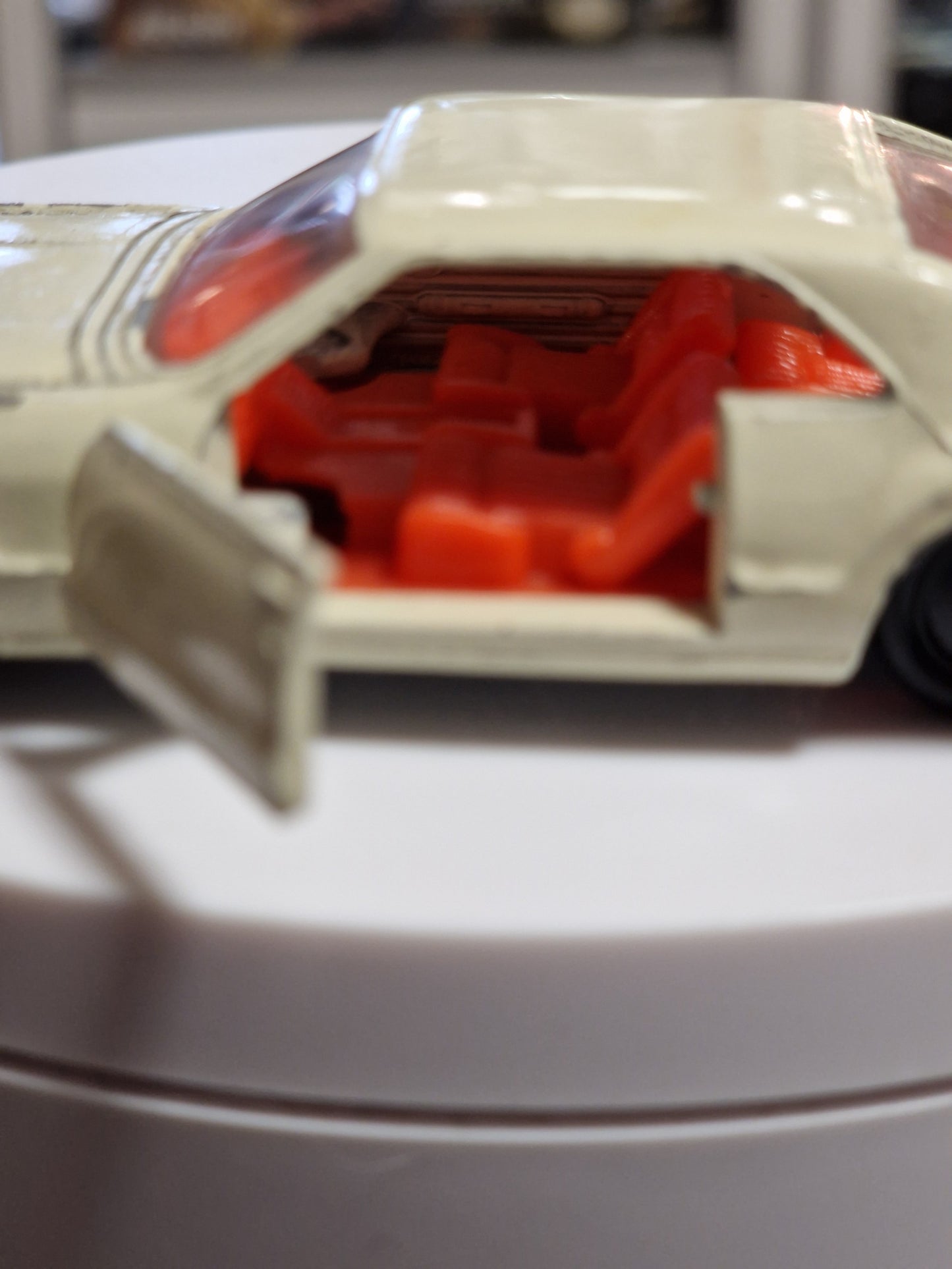 Siku V 267 Oldsmobile Toronado | Vintage Modellauto | Made in Germany | Weiß/Creme