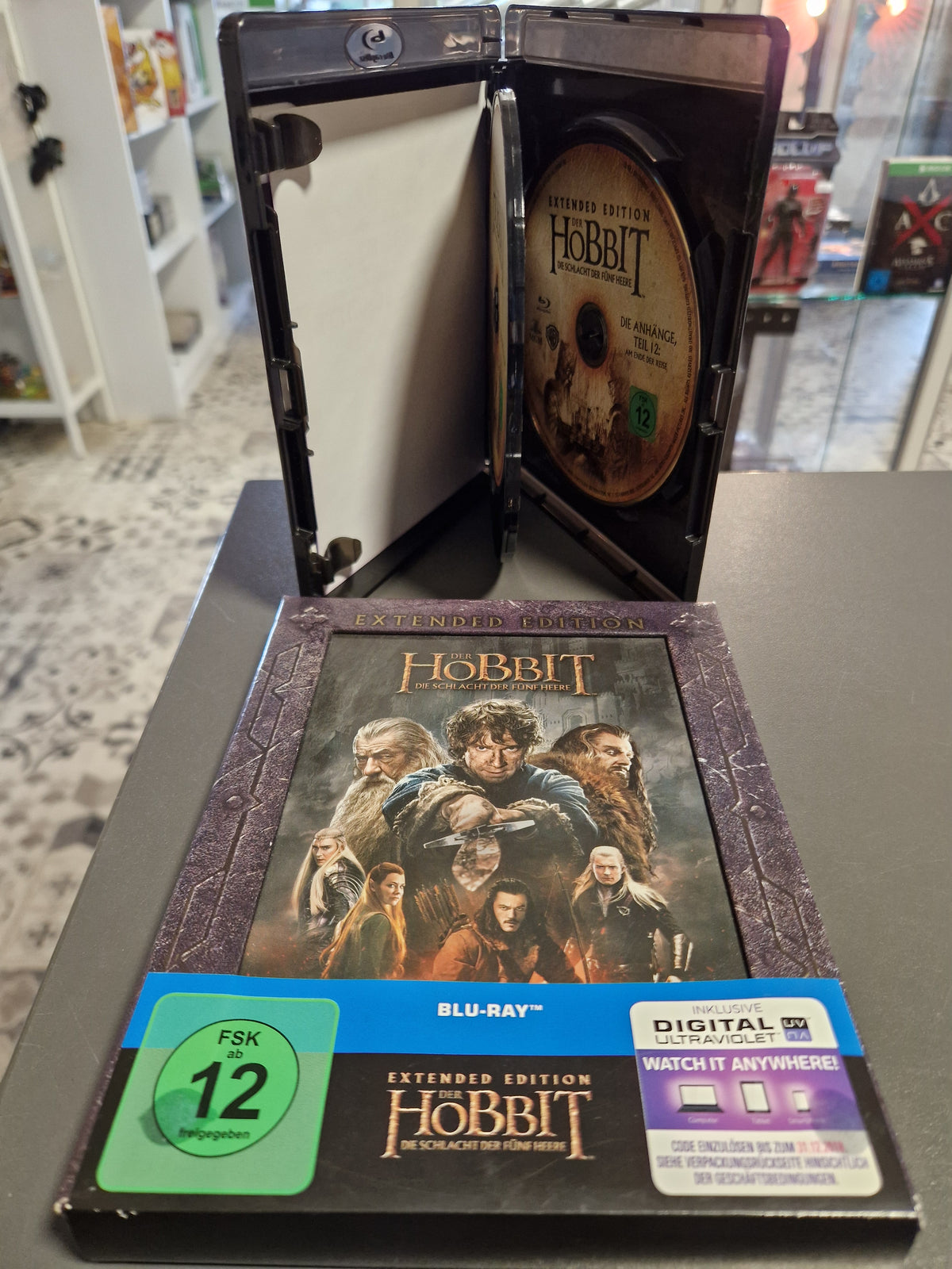 Geöffnete Blu-ray Hülle mit Discs der Extended Edition von Der Hobbit Die Schlacht der Fünf Heere.