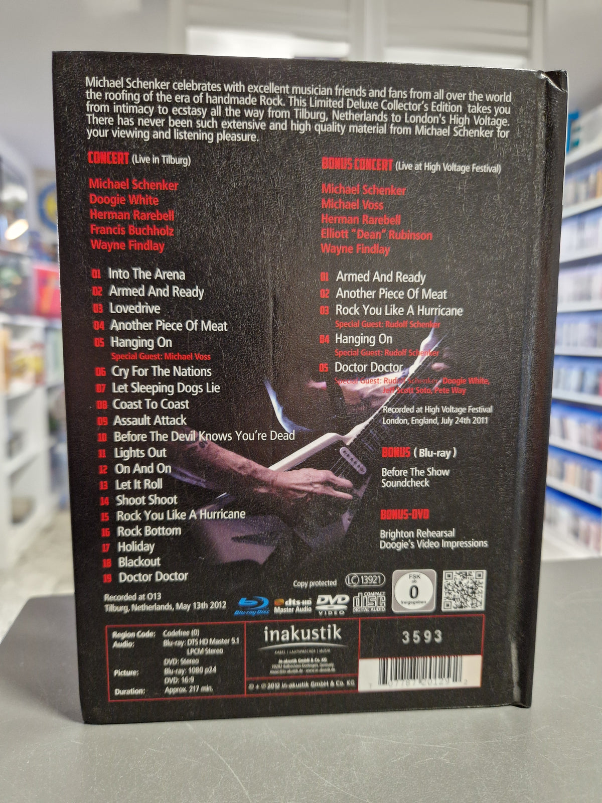Rückseite des Mediabooks Michael Schenker Temple of Rock Live in Europe mit vollständiger Tracklist und Barcode 707787201292.